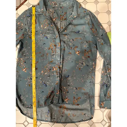 Likely a Medium Teal hidden button Down shirt w. Birds Butterflies & Foliage