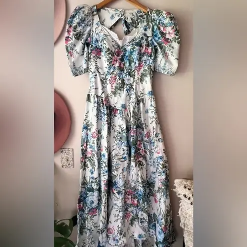 VINTAGE Early 1990's Floral Dress Open Back cottagecore prairie garden RARE