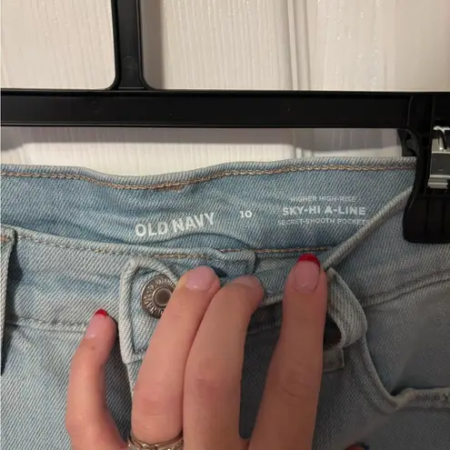 Old Navy NWT  Sky-Hi A-Line Jean Shorts size 10 - Image 2