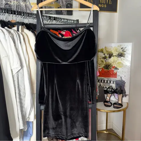 Miss Circle Ashton Black Off Shoulder Velvet Long Sleeve Ruched Bodycon Dress XS