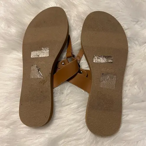 ALDO  Brown faux leather Thong sandals flip flops Size 9