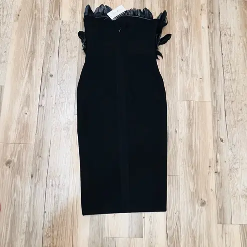 NWT BANDAGE MIDI DRESS WITH FRONT FEATHER DETAIL (BLACK) small
