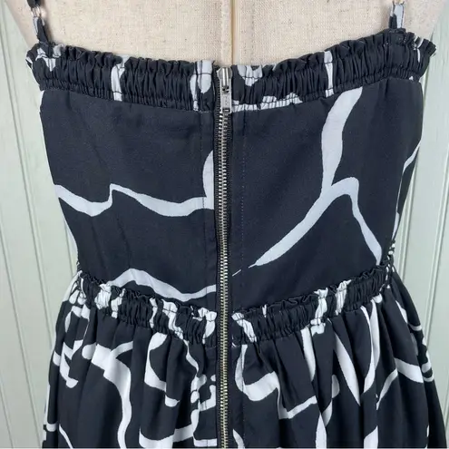 RUNAWAY THE LABEL Maxi Dress Size Large US 8 Black White Floral Key Hole Cutout