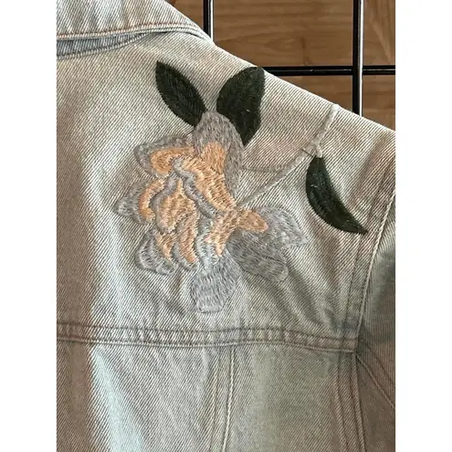 Miami Womens Denim Jacket Sz Medium Light Wash Embroidered Jean Boho Blue