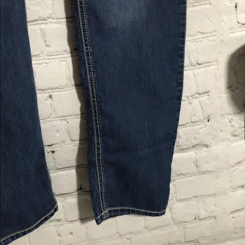 Maurice's  blue jeans