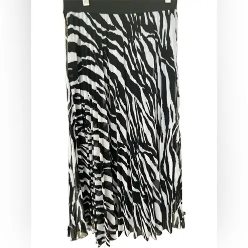 Know One Cares Pleated Zebra Striped Skirt, Elastic Waist, Size Medium Black