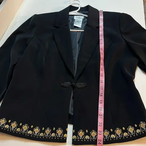 Vintage blazer Ann Travis black embroidered size 10 loop knot fall blazer jacket