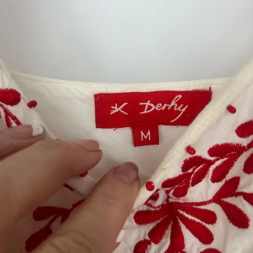 Elegant White and Red Embroidered Midi Dress Size M