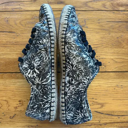 Patricia Nash Emiliana Leather Sunflower Shoe Size 8.5