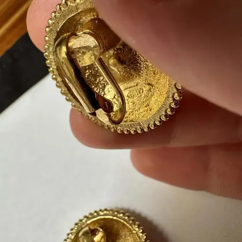 Avon Gold Tone Aurora Borealis Rhinestone Round Dome Clip On Earrings Signed