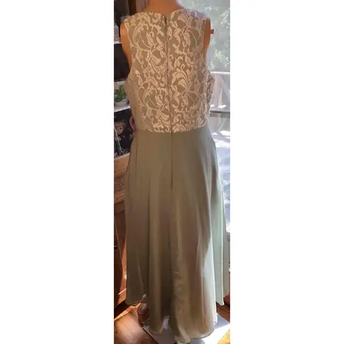 Azazie Lace Overlay Floral Pattern bodice sage bottom Sleeveless Dress A10