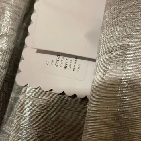 Shrimps Pearl bow embellished metallic jacquard skirt silver size 8