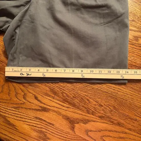 Marsh Landing Vintage Khakis Bermuda Shorts Olive Green Pleated Women's Size 12