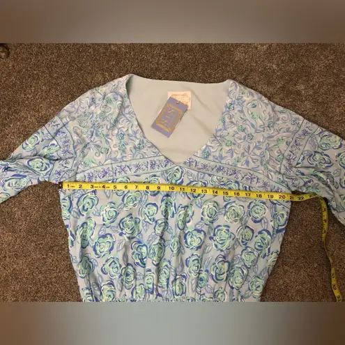Sail To Sable NWT Tuckernuck V-Neck Smock Waist Top in Blue Floral Size Large