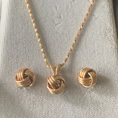 10k/14k Gold Earrings and Pendant Set