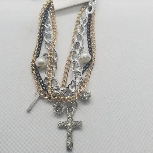 NWT Accessorize Cross Bracelet Gold