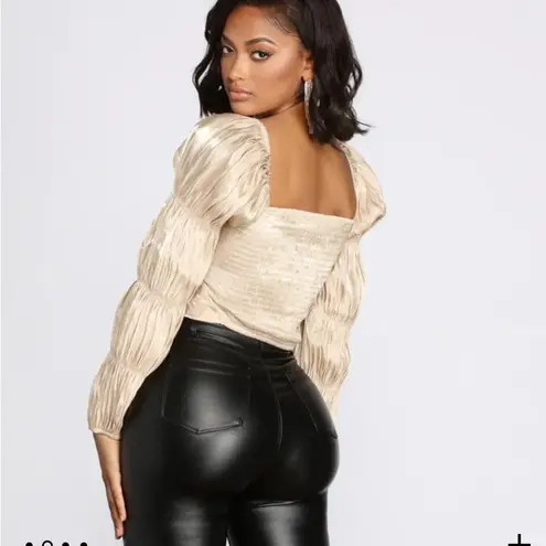 Urban Honey O. Vianca Gleam On Satin Tie Front Top Gold Size M