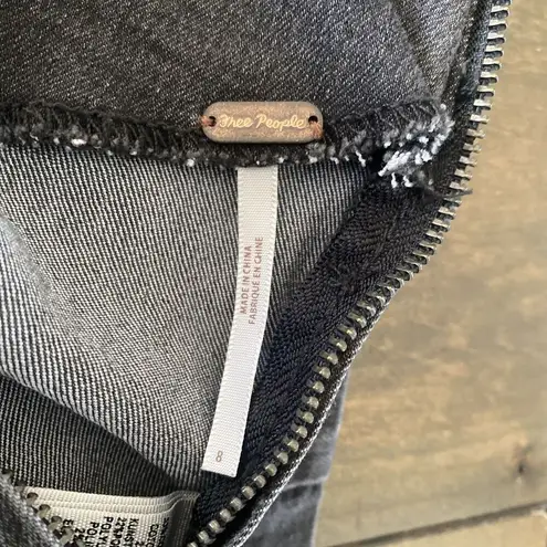 Free People  Washed Black Denim‎ Pencil Skirt Size 8 Knee Length Femme High Rise