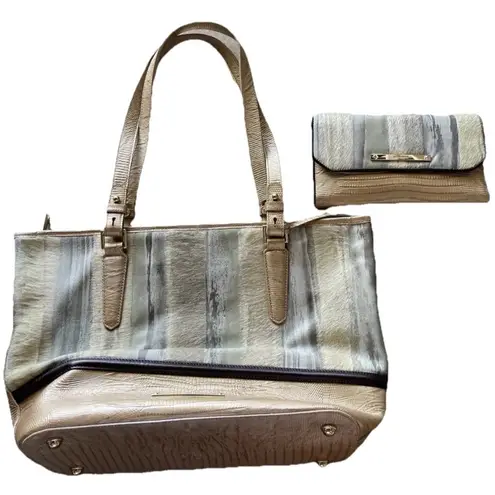 Brahmin Medium Classy Asher Leather Shoulder Tote/Bag-Gold Tones W Match Wallet