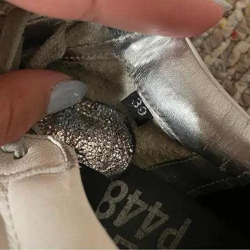 P448 John Leather Shoes White Copper Low Top Lace Casual Sneaker- Size 39 (9)