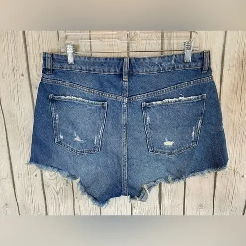 ZARA  The High Waist Shorts Distress‎ Cut Off Denim Size 10.