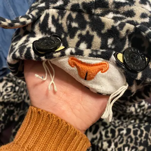 Nick & Nora Nick & Nora Leopard Hooded One Piece Pajamas Medium - Image 7