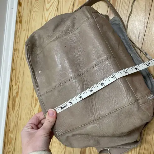 Day and Mood Hannah Bag Gray Beige Taupe Satchel shoulder strap Hobo Leather