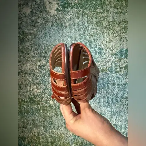 Vintage Connie brown leather open top strap flats, size 8 made in Brazil