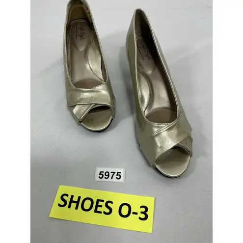 Hush Puppies Womans Soft Style Hush Puppy Moyem Slipon Pumps 10 M Silver Peep Toe Kitten Heel - Image 3