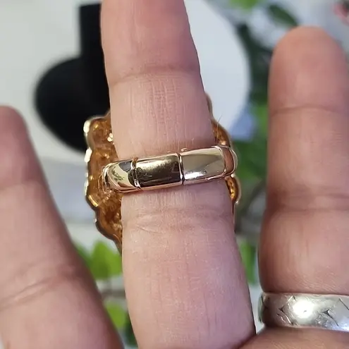 Gold Statement Doorknocker Lion Head Stretch Ring