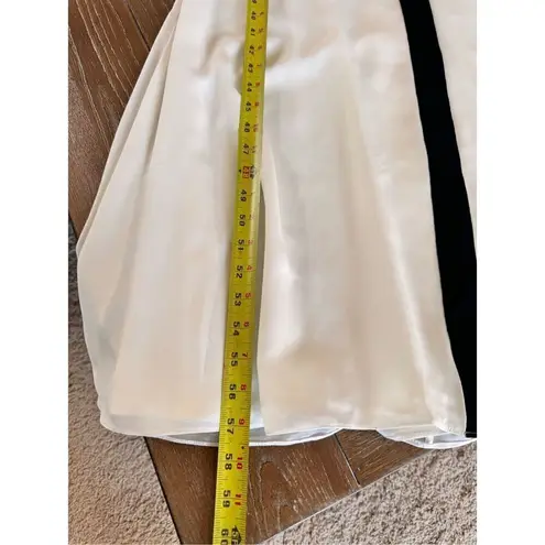 Mikael Aghal Elegant Black & White Satin Dress Crochet Embellished Top Size 8