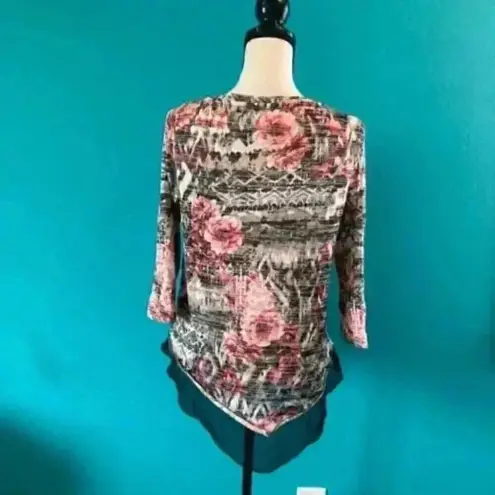 French Laundry  super cute shirt