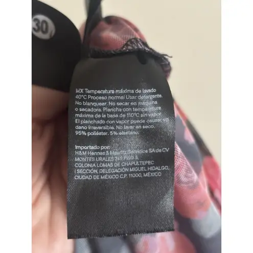 H M Divided Top Sheer Stretch Black Red Rose Punk Goth Y2K Small Whimsical