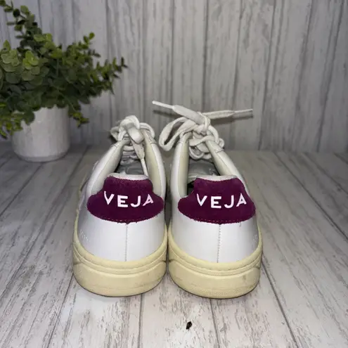VEJA Womens Size 37 US 6 Magenta White Sneakers