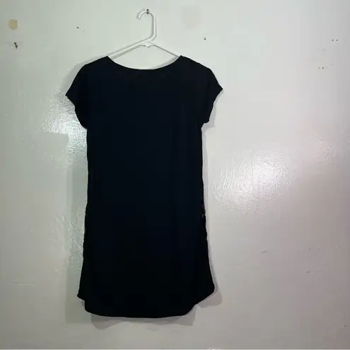 Warehouse sleeveless dress women’s size 6. Short sleeve, lace. Sheer.