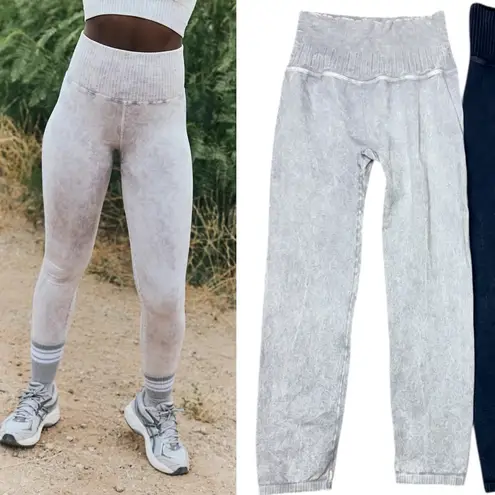 Free People Movement Good Karma Leggings Bundle M/L Iced Grey & Deepest Navy Blue Size M
