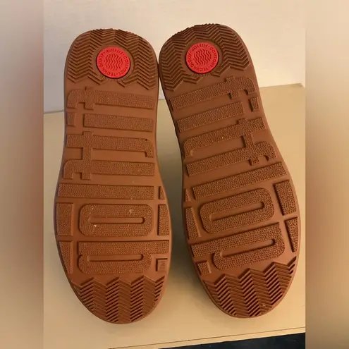 FitFlop women chestnut brown suede platform Chelsea boots size. 9.5