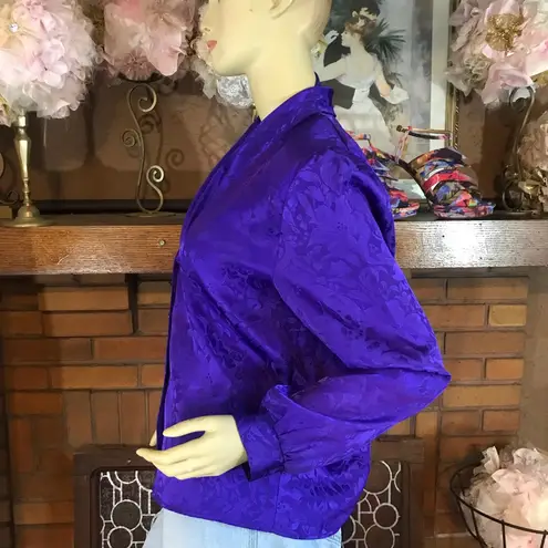 VINTAGE 1980'S PETITES BY ANN HILL PURPLE BROCADE BLOUSE (MP) Size undefined