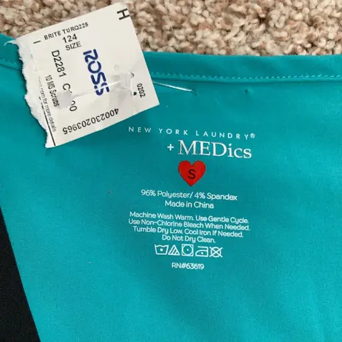 New York Laundry Bright blue scrub top