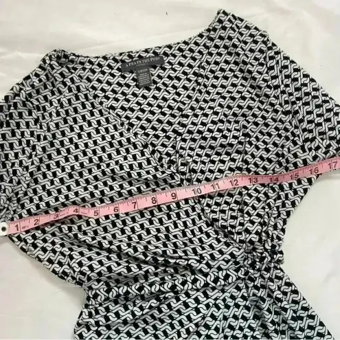 A pea in the pod  Womens Size‎ Small Black & White Wrap Maternity Dress