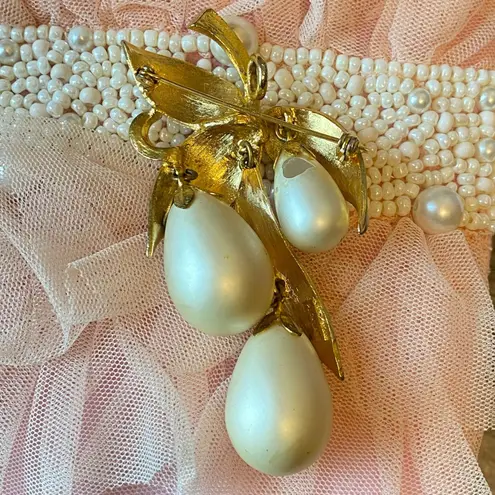 Park Lane Chic Vintage Gold Tone Faux Pearl Dangle Brooch Statement Pin