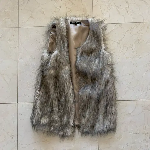 Hot & Delicious Brown Fur Vest Size Small