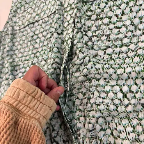 CAbi  Sleeveless Button Up Collared Blouse Women's Small Sea Glass Shimmer Green