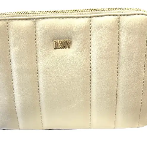 DKNY 
Lexington Dome Quilted Crossbody Handbag White New