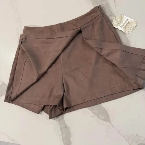 Altar'd State Altar’d State NWT Crossover Faux Suede Mini Skort Skirt Women's Large Mushroom - Image 3