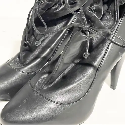 Pour La Victoire  Size 7.5 Black Soft Leather Tie Ankle Sock Ankle Bootie