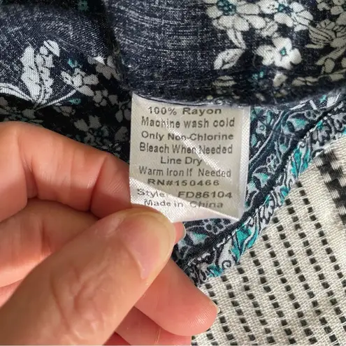 Fun 2 Fun Sleeveless Picnic Print Navy Blue Blouse Medium Coastal Cowgirl Boho