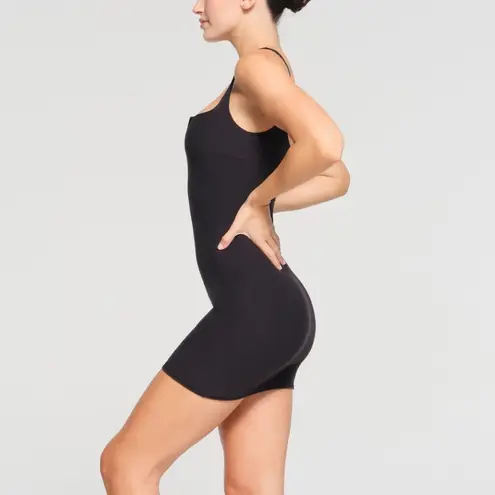 SKIMS NWT Raw Edge Slit Front Mini Dress in Onyx, Size X-Small