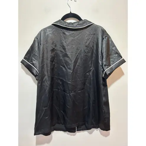 Tart Intimates NWT black pajama top size L short sleeve silky Size L