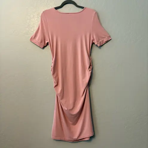 ⭐️Boutique pink short sleeve stretchy knee length maternity dress size medium
